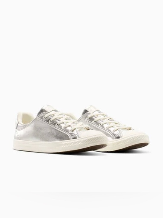 Converse Shoes - Like new low top Converse Dazzle Em’